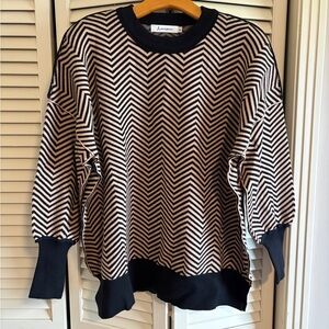 Akris Punto Chevron Crewneck Sweater in Black and Cream